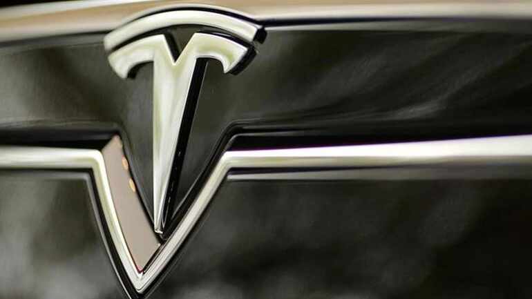 Tesla venderá 5,000 millones en acciones para aprovechar apetito de inversionistas