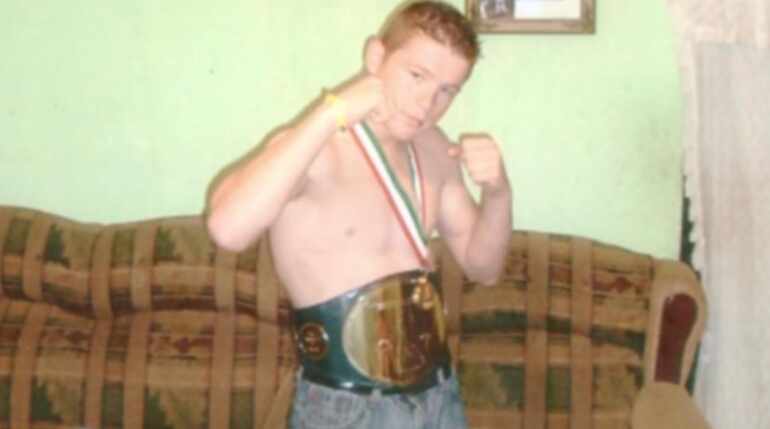 Saul el Canelo Álvarez publica una Foto inedita de sus inicios en el Boxeo